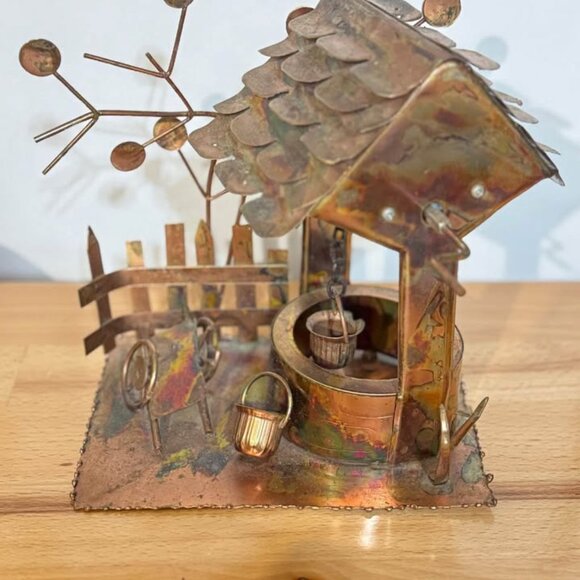 Vintage Copper Wishing Well Music Box: Metal Sculpture Tabletop Decor - Picture 3 of 3